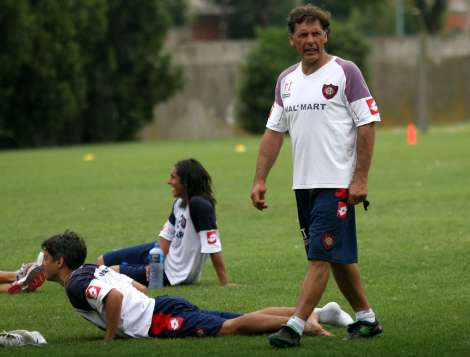 Russo alienta a San Lorenzo en la Libertadores Russo alienta a San Lorenzo en la Libertadores