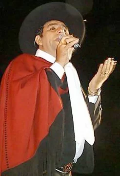 La cumbre del folclore bautizada “No-Cha-So” La cumbre del folclore bautizada “No-Cha-So”