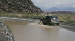 Rutas quedaron bloqueadas por temporal en Calingasta Rutas quedaron bloqueadas por temporal en Calingasta