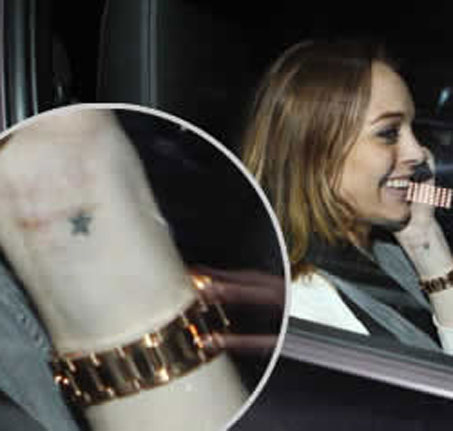 Luce una extraña cicatriz Luce una extraña cicatriz