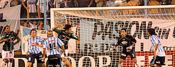 San Martín: Los errores que cuestan caro San Martín: Los errores que cuestan caro