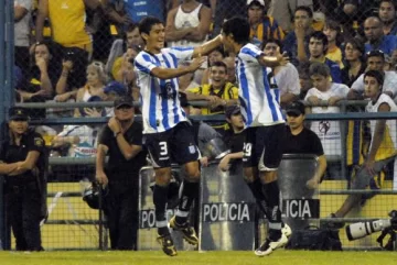 Racing pudo festejar y evitó la promoción Racing pudo festejar y evitó la promoción