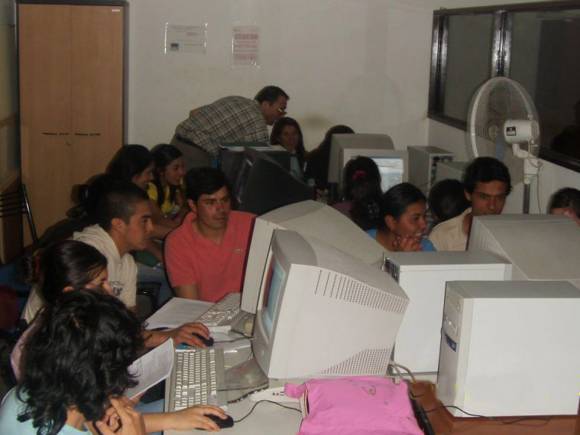 Angaco y Ullum necesitan una mano para abrir sus bibliotecas Angaco y Ullum necesitan una mano para abrir sus bibliotecas