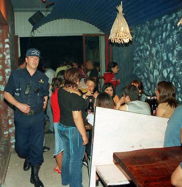 Buscan que los menores tengan un lugar nocturno para ir a bailar Buscan que los menores tengan un lugar nocturno para ir a bailar