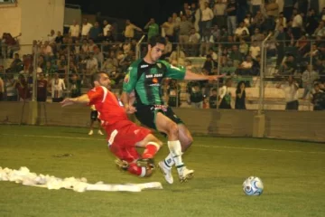 Movió la estantería Movió la estantería