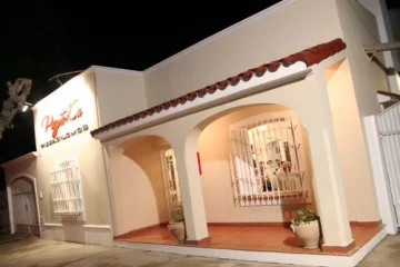 Pizzote-ka, estilo en pizzas y lomos Pizzote-ka, estilo en pizzas y lomos