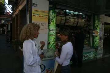 Roban un kiosco en pleno centro Roban un kiosco en pleno centro