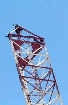 Luego de 3 años se reparó parte de la antena más alta de San Juan Luego de 3 años se reparó parte de la antena más alta de San Juan