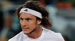 Mónaco ganó y se vengó del verdugo de la Copa Davis Mónaco ganó y se vengó del verdugo de la Copa Davis