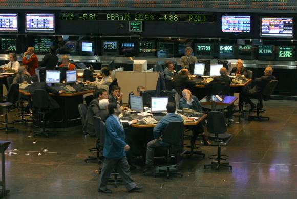 El dólar cerró sin cambios y la Bolsa en baja El dólar cerró sin cambios y la Bolsa en baja