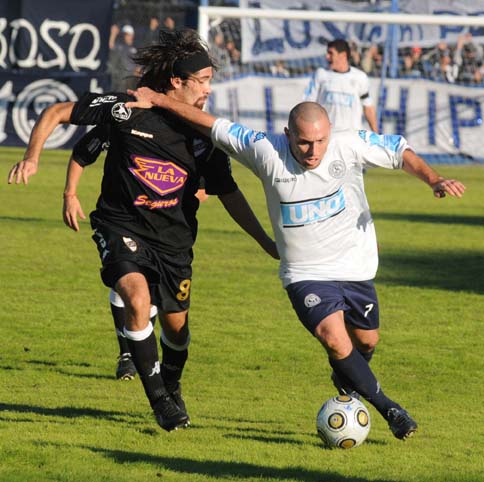 Platense logró tres puntos de oro para seguir Platense logró tres puntos de oro para seguir