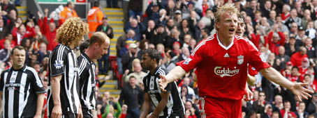 Liverpool no le da respiro al Manchester Liverpool no le da respiro al Manchester