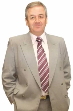 “Si no protegemos a los locales, los de afuera nos van a comer vivos”.