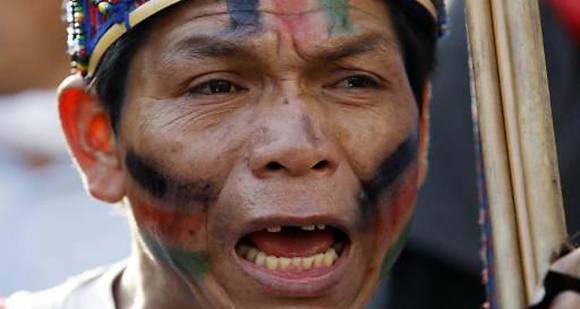 Perú cedió y abre diálogo con indígenas Perú cedió y abre diálogo con indígenas