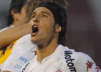 Ganó Huracán y es único líder del Torneo Clausura Ganó Huracán y es único líder del Torneo Clausura