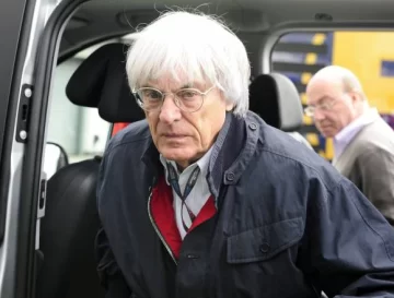 Ecclestone dijo que los elogios a Hitler fueron malinterpretados Ecclestone dijo que los elogios a Hitler fueron malinterpretados
