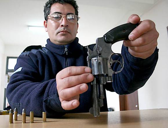 Armado, contra su hijo Armado, contra su hijo