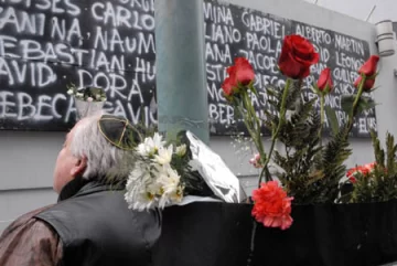 A 15 años del atentado a la AMIA, homenaje a víctimas A 15 años del atentado a la AMIA, homenaje a víctimas