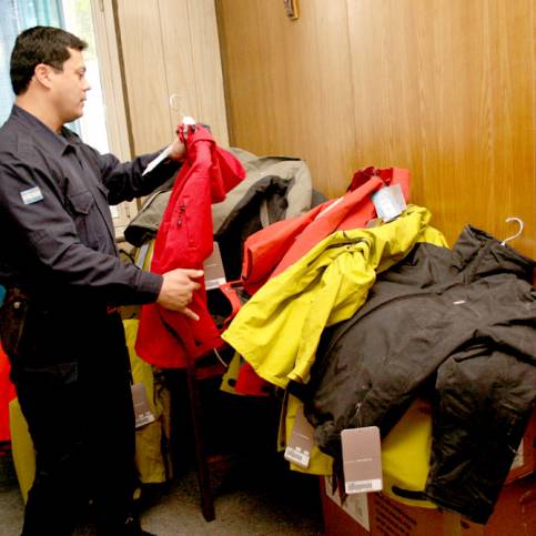 ROBAN 17 CAMPERAS Y CAEN. ROBAN 17 CAMPERAS Y CAEN.