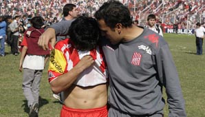 Lanús derrotó a San Martín que descendió a la “B” Nacional Lanús derrotó a San Martín que descendió a la “B” Nacional