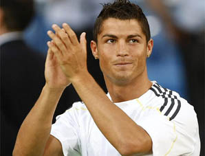 Presentación “galáctica” de Cristiano Ronaldo en el “Madrid” Presentación “galáctica” de Cristiano Ronaldo en el “Madrid”