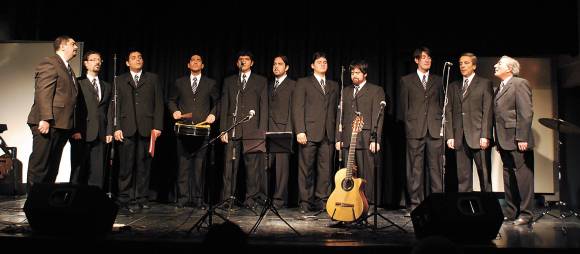 Un tributo a Les Luthiers Un tributo a Les Luthiers