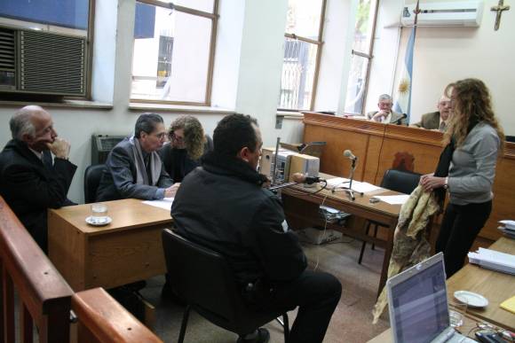 Pereyra empieza a salir complicado Pereyra empieza a salir complicado