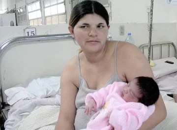 No llegó a tiempo y terminó dando a luz en una vereda No llegó a tiempo y terminó dando a luz en una vereda