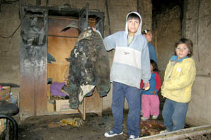 Quiso quemar viva a su mujer embarazada, hijos y nietos Quiso quemar viva a su mujer embarazada, hijos y nietos