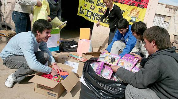 Caravana de choferes para llevar ayuda a 25 de Mayo Caravana de choferes para llevar ayuda a 25 de Mayo