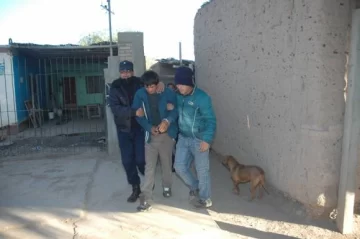 Atrapan a dos prófugos Atrapan a dos prófugos