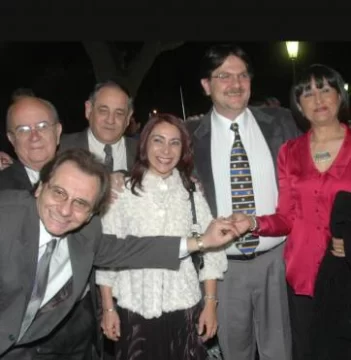 Emoción, aplausos y lágrimas Emoción, aplausos y lágrimas