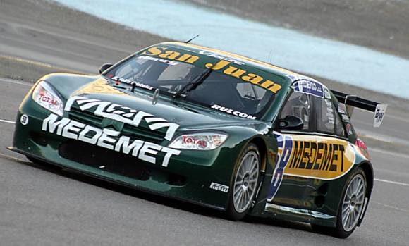 Henry quedó lejos de Pechito López Henry quedó lejos de Pechito López