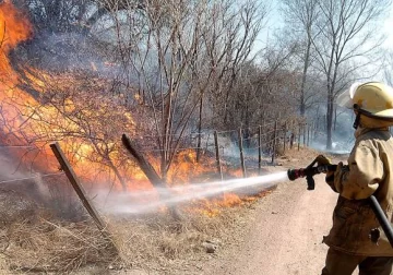 El fuego en Córdoba se descontrola El fuego en Córdoba se descontrola
