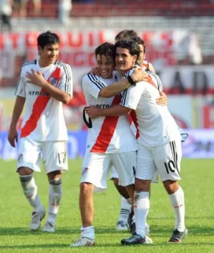 Una genialidad de Ortega salvó a River frente a Chacarita Una genialidad de Ortega salvó a River frente a Chacarita