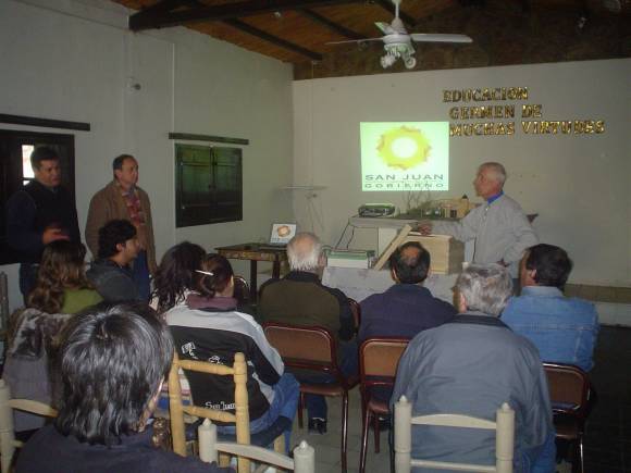 Capacitación Apícola Capacitación Apícola