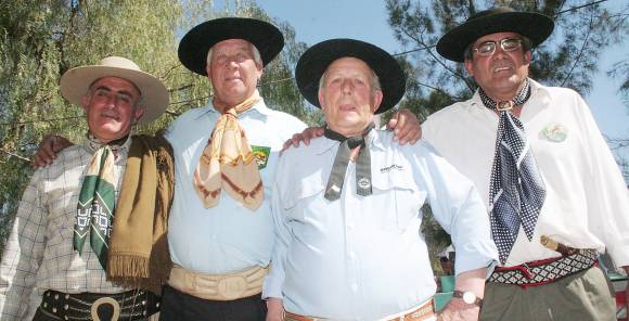 Con internet crece la tradición Con internet crece la tradición