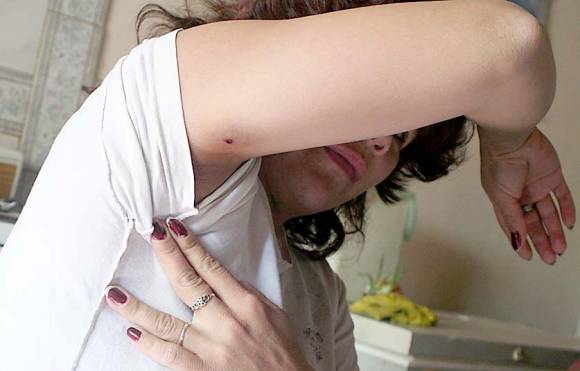 Un “loco del rifle” aterra a las prostitutas en el centro Un “loco del rifle” aterra a las prostitutas en el centro