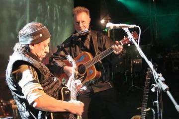 León Gieco, una polvareda y dos horas eléctricas León Gieco, una polvareda y dos horas eléctricas