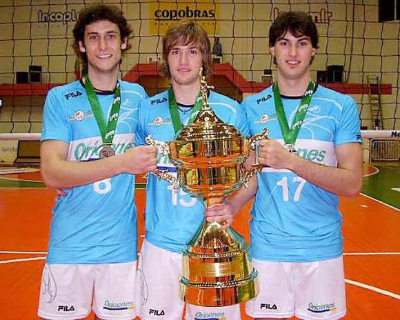 Con refuerzo y rivales Con refuerzo y rivales