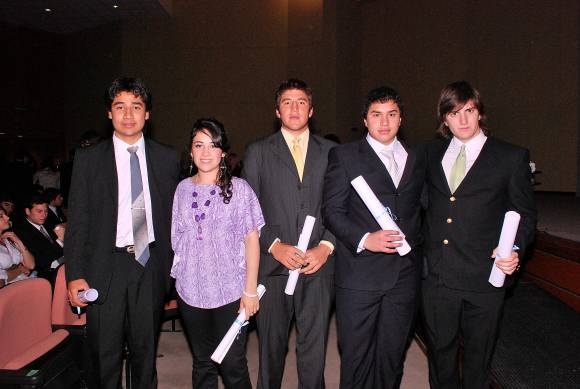 Colación de grados en la Industrial Colación de grados en la Industrial