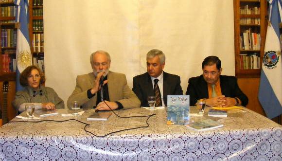 Una revista entre San Juan y La Serena Una revista entre San Juan y La Serena