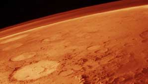 Detectan agua en la Luna y Marte