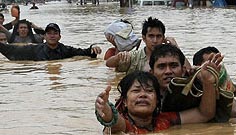 Filipinas: 144 muertos por un tifón Filipinas: 144 muertos por un tifón