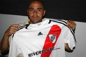 Ex jugador de River y su familia fueron asaltados Ex jugador de River y su familia fueron asaltados