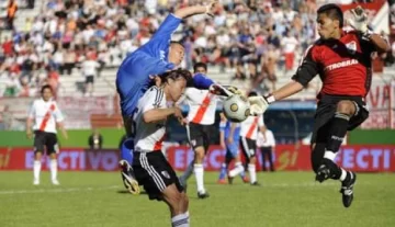 Vega se ganó atajar en el superclásico Vega se ganó atajar en el superclásico