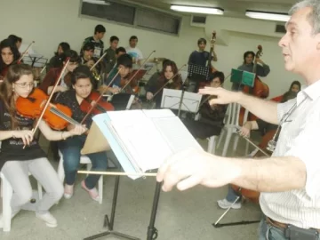 Sinfonía con orgullo nacional Sinfonía con orgullo nacional