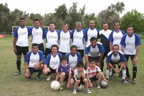 Es un largo camino para jugar al fútbol Es un largo camino para jugar al fútbol