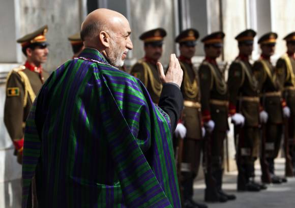 Karzai, ahora reelecto Karzai, ahora reelecto