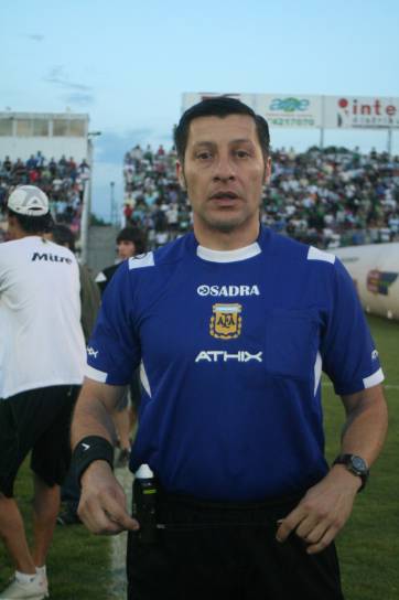 González, mal González, mal